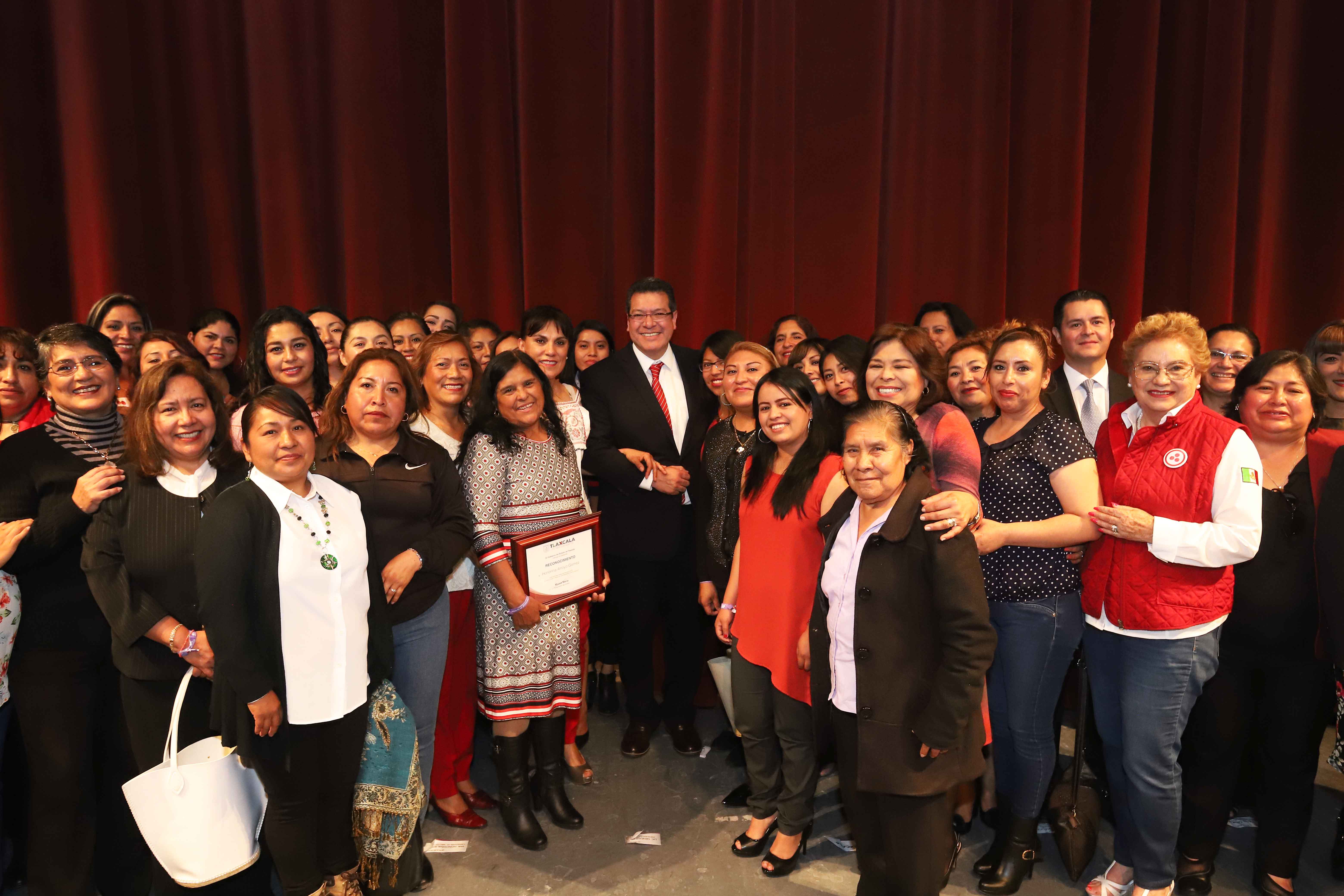 Conmemora Gobierno del Estado el Día Internacional de la Mujer